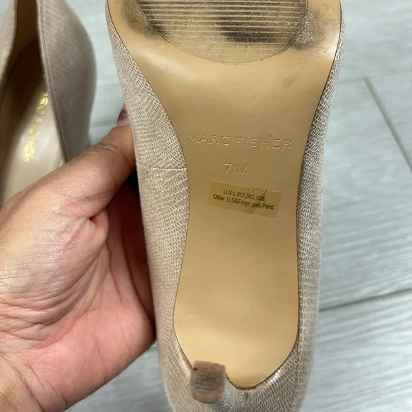 Marc Fisher Pointed Heels size 7 1/2 - Picture 3 of 11
